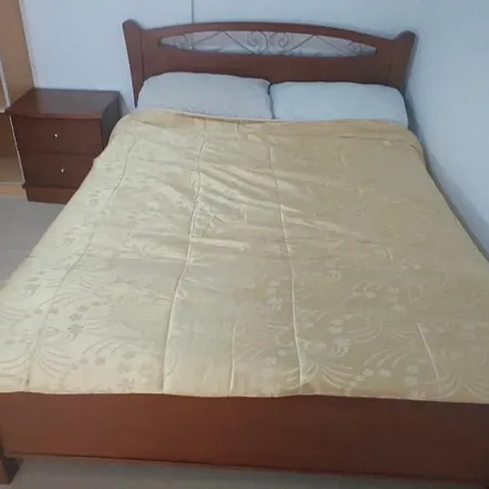 Private Bedroom *