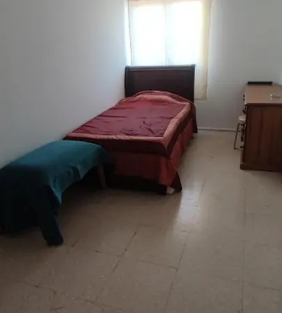 Private Bedroom بافوس
