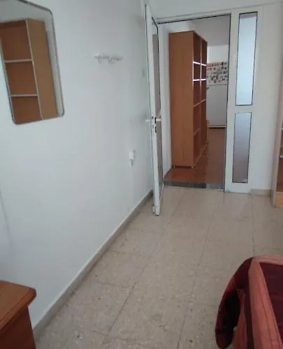 Private Bedroom Vandrerhjem Paphos